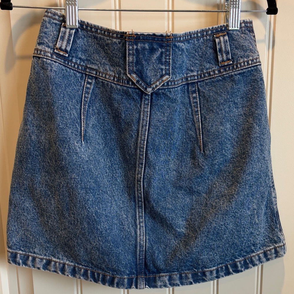 NWOT- Abercrombie & Fitch Classic Blue Denim Mini Skirt - Picture 5 of 5